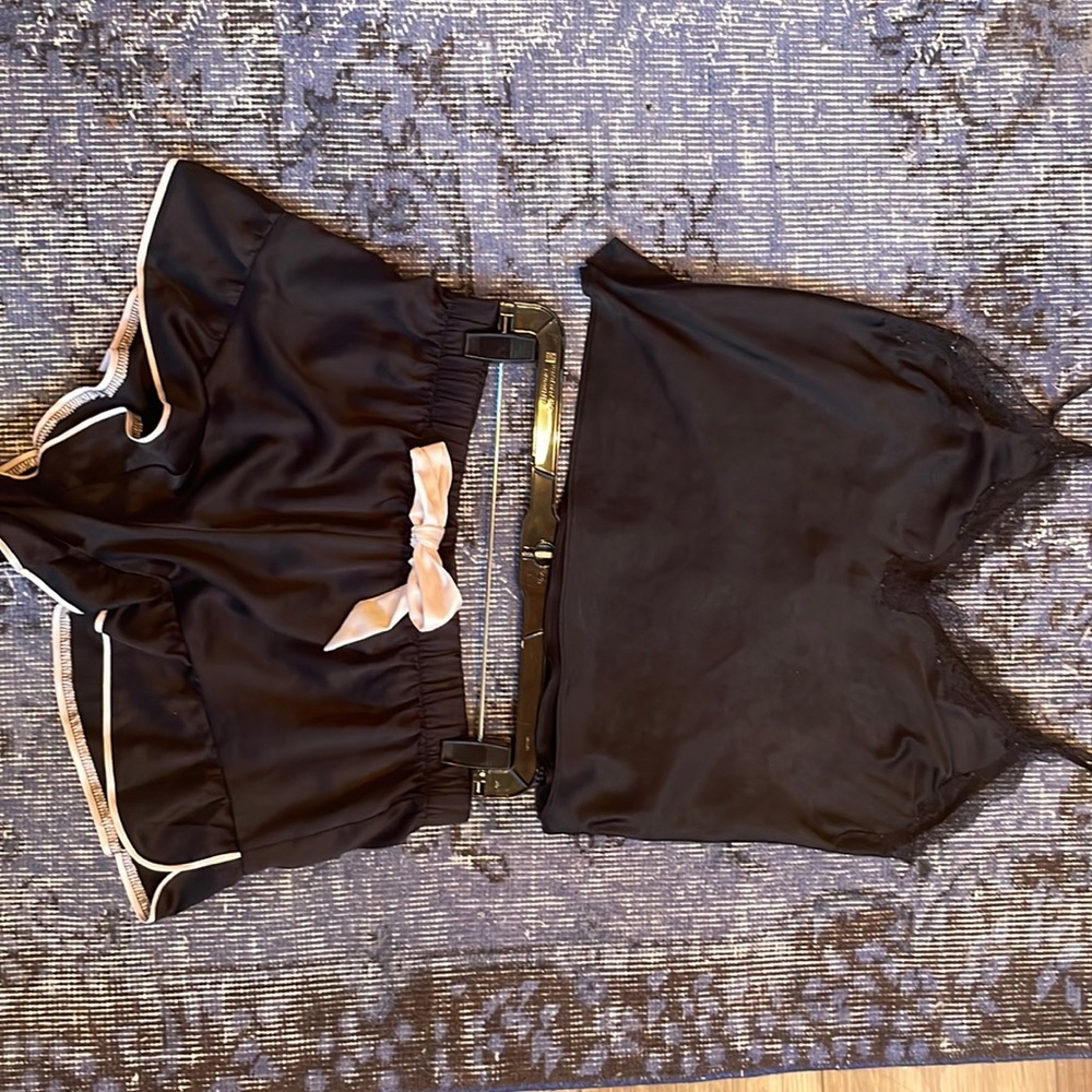 Victoria’s Secret 2 Piece Satin Sleep Set Cami Tank Ruffle Shorts Black Pink S/M